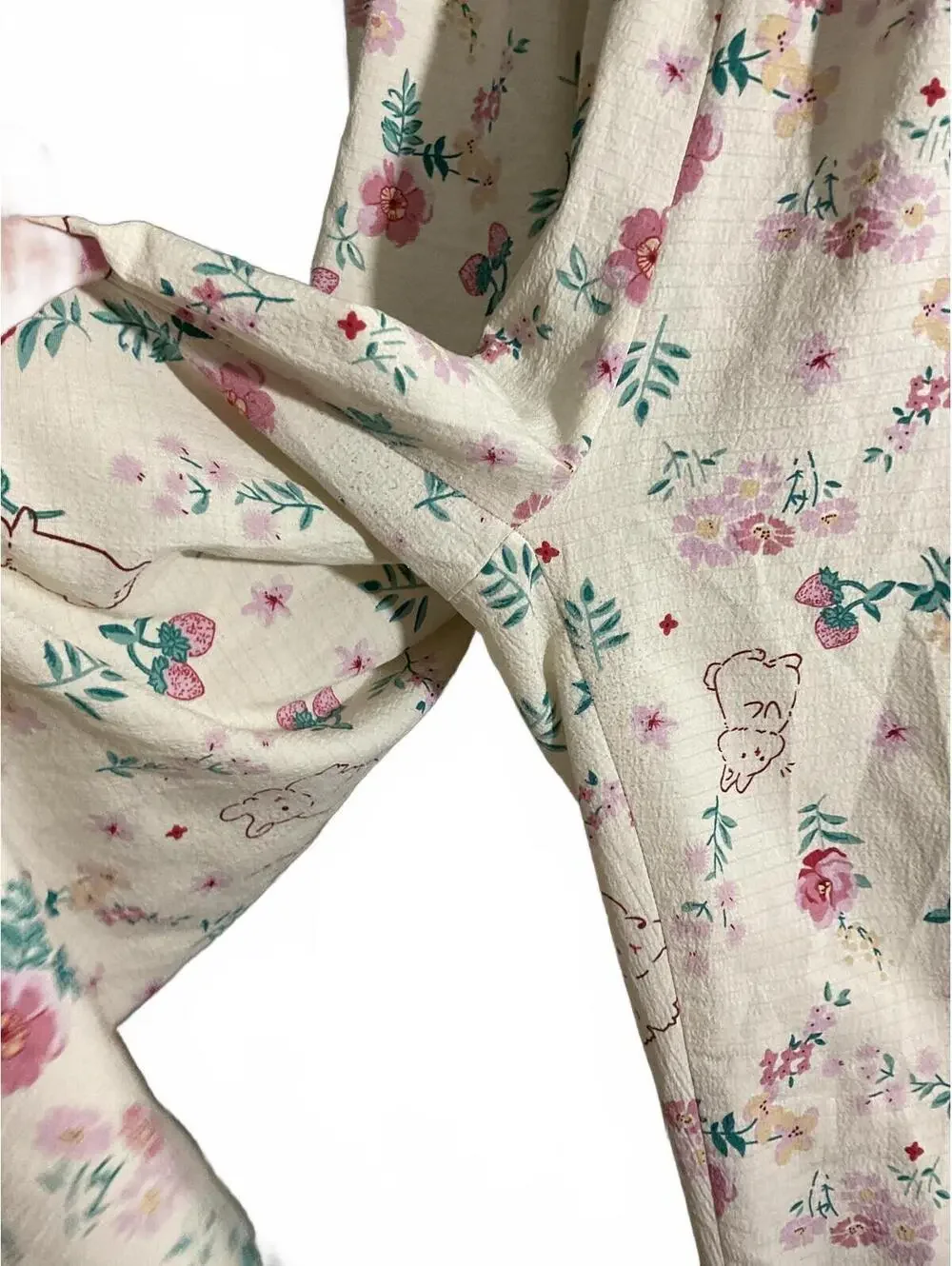 Boutique Lightweight Floral and Bunny Print Pajama Set with Ruffle Trim L - Picture 10 of 10